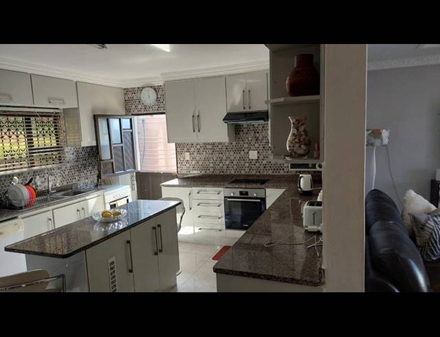 4 BEDROOM HOUSE FOR SALE IN AMANDAWE